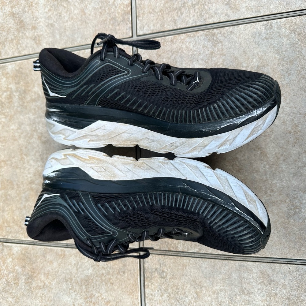 Hoka One One Bondi 7 Running Sneakers Shoes Black White Women's - Picture 8 of 11